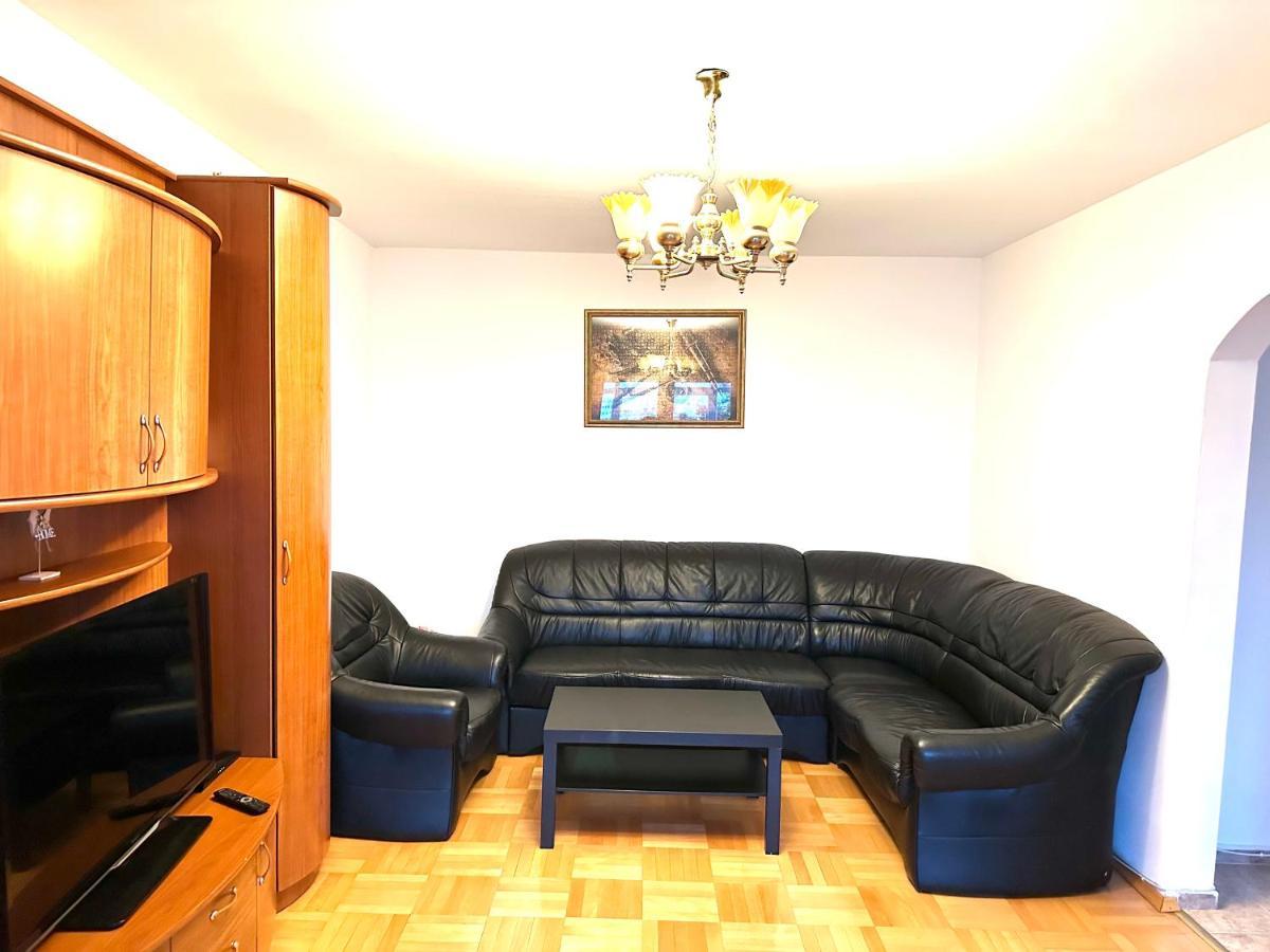 Vintage Bucharest Apartment Exterior photo