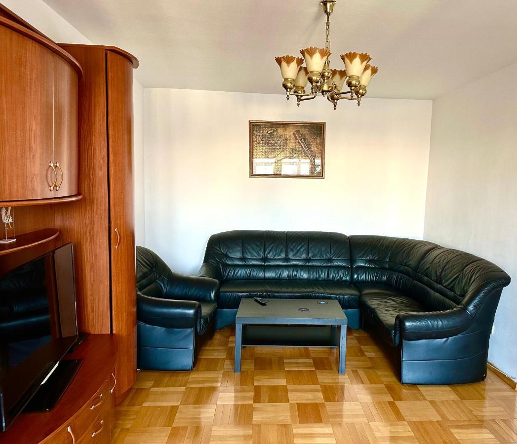 Vintage Bucharest Apartment Exterior photo